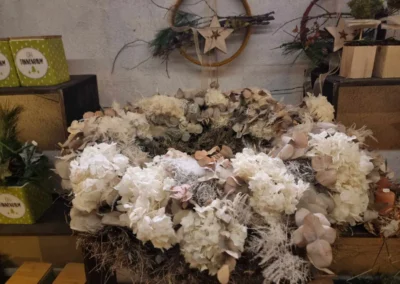 Kranz mit weißen Trockenblüten, Blumen Rosenhammer Oetz